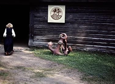 Pie jūras – eksponāts Kurzemes keramikas dienu izstādē. 1988.